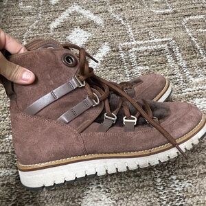 Boots Suede and Fuzzy